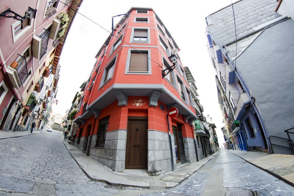 Andra Mari Apartamentu Turistikoak Bermeo Cameră foto