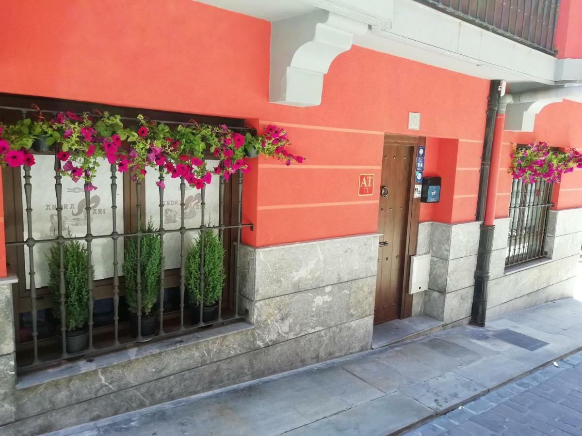 Andra Mari Apartamentu Turistikoak Bermeo Exterior foto